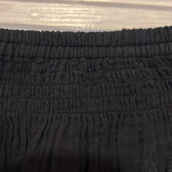 Unlined, lightweight crinkle fabric skirt - Picture 2 of 6